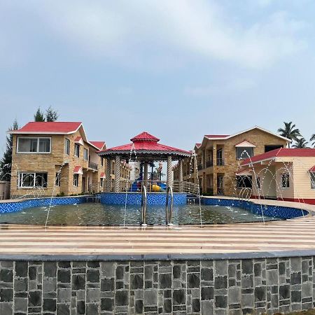 Swarnabhoomi Beach Resort มันดราโมนี ภายนอก รูปภาพ