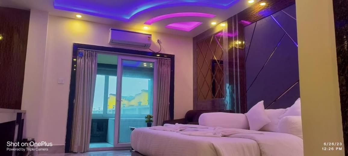 Swarnabhoomi Beach Resort มันดราโมนี ภายนอก รูปภาพ
