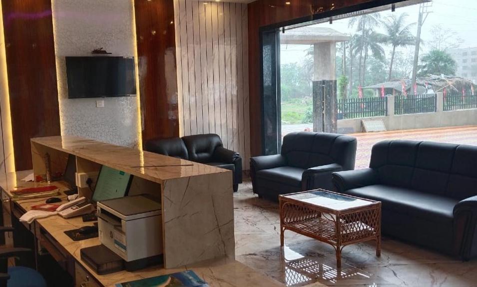 Swarnabhoomi Beach Resort มันดราโมนี ภายนอก รูปภาพ