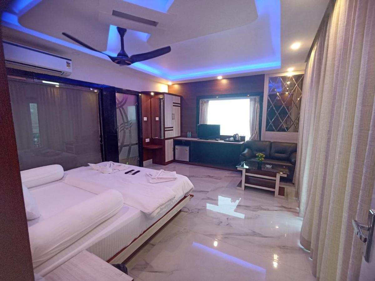 Swarnabhoomi Beach Resort มันดราโมนี ภายนอก รูปภาพ
